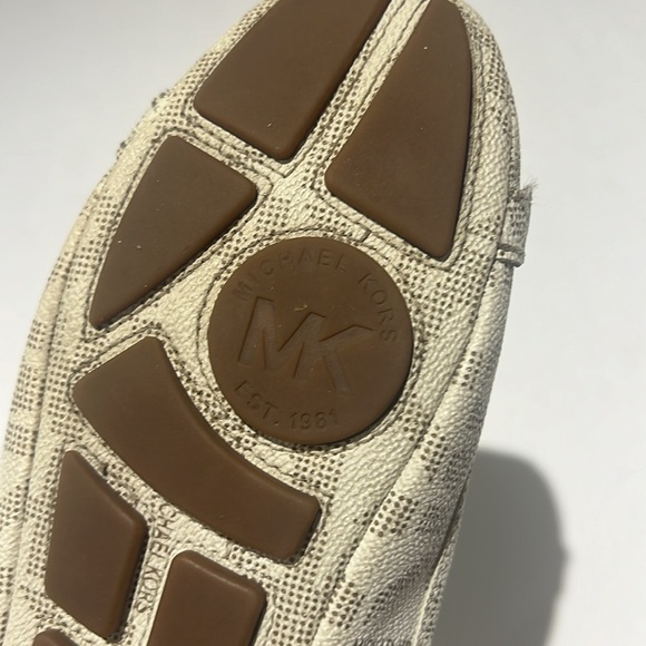 Michael Kors cream and tan gold leather loafers with gold MK round buckle on toe - Picture 7 of 13